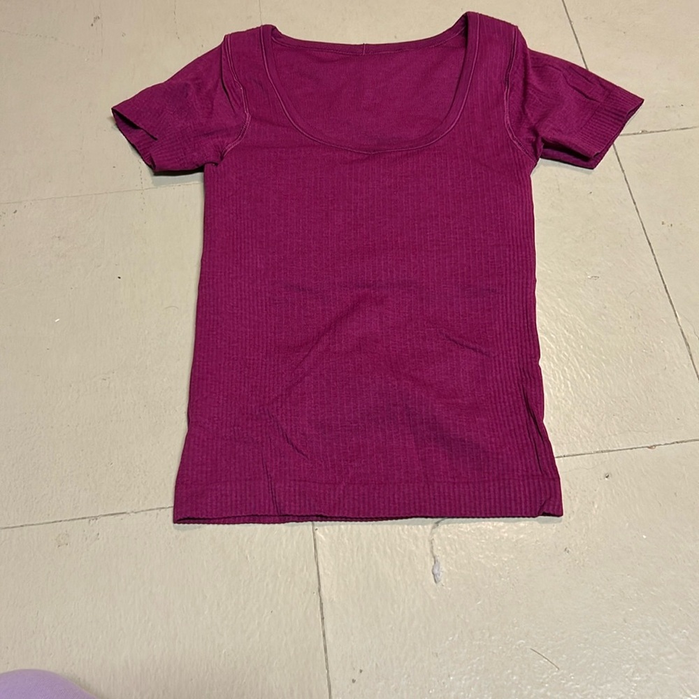 Lululemon EBB to street shirt